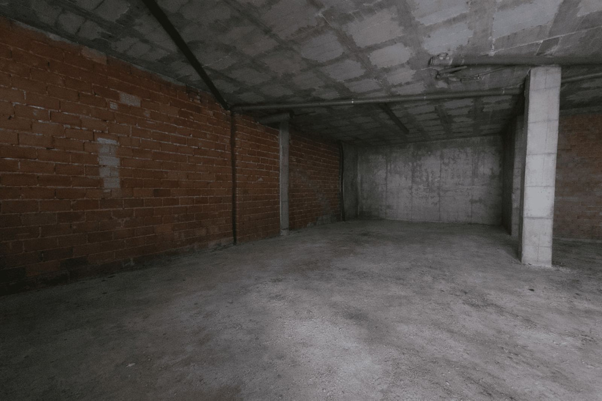 Commercial Property, For Sale