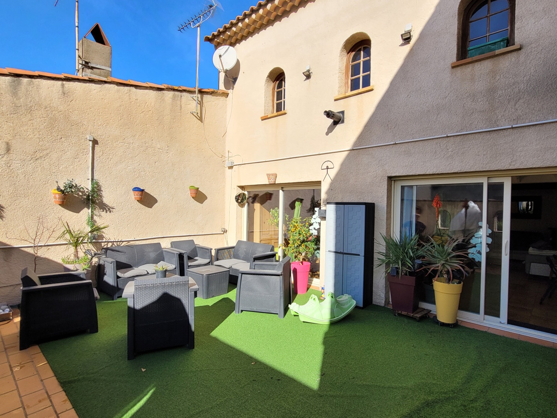 4 Bed, 2 Bath, HouseFor Sale, Maraussan, Herault, Languedoc-Roussillon, 34370