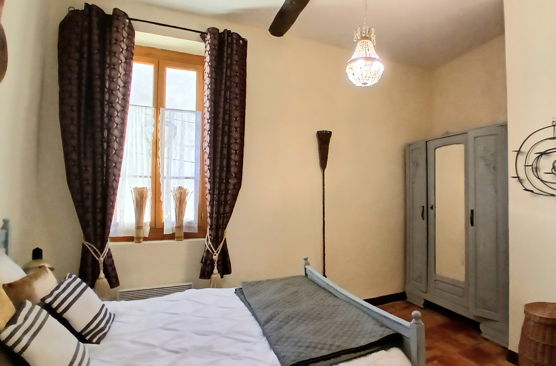 5 Bed, 3 Bath, HouseFor Sale, Capestang, Herault, Languedoc-Roussillon, 34310