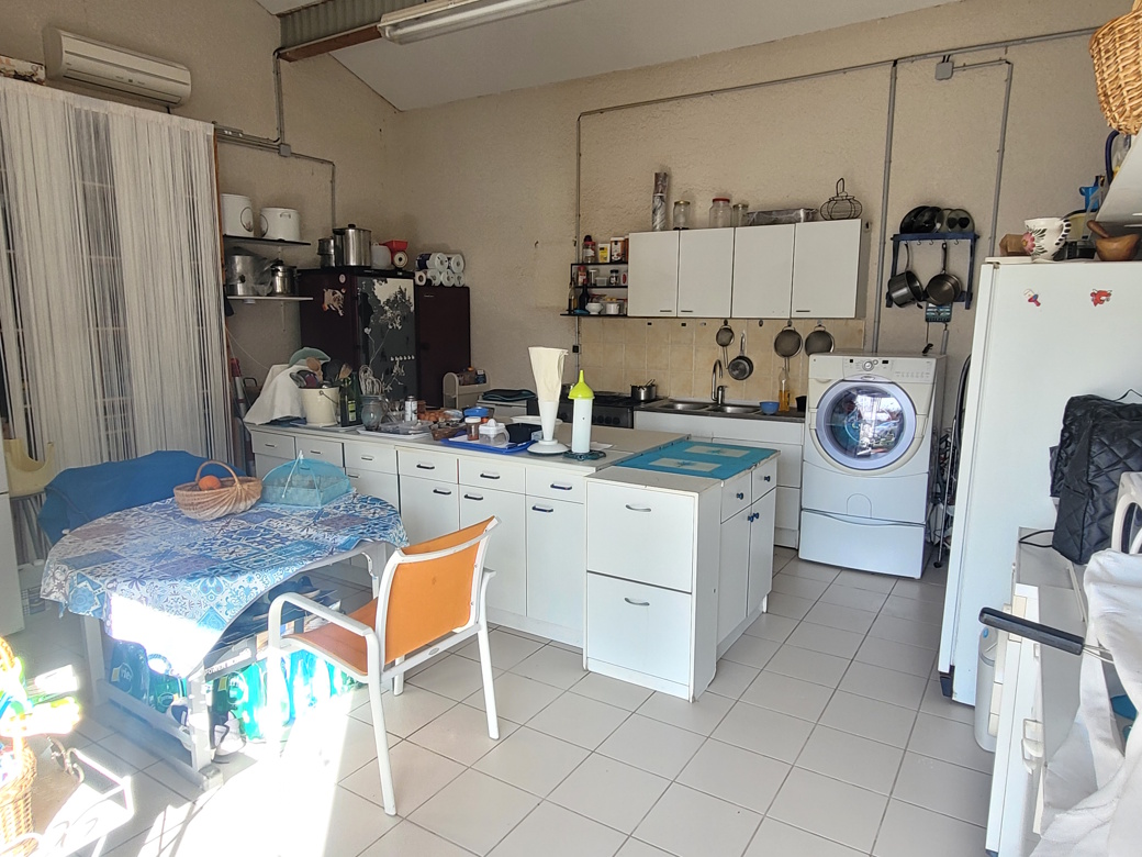 4 Bed, 2 Bath, HouseFor Sale, Autignac, Herault, Languedoc-Roussillon, 34480