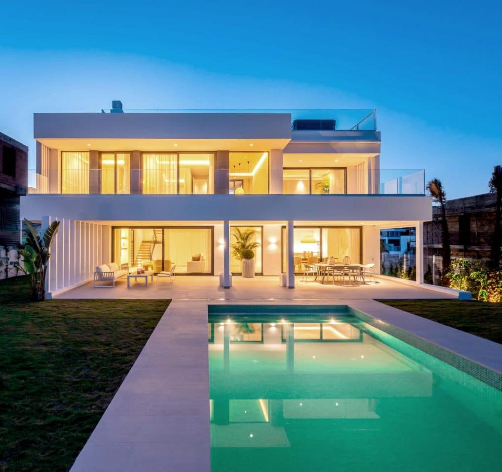 3 Bed, 3 Bath, HouseFor Sale, Estepona, Malaga