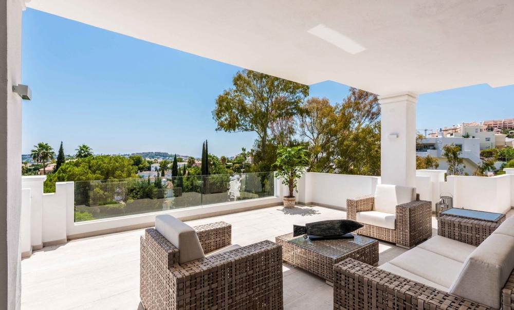 2 Bed, 2 Bath, ApartmentFor Sale, Nueva Andalucia, Malaga