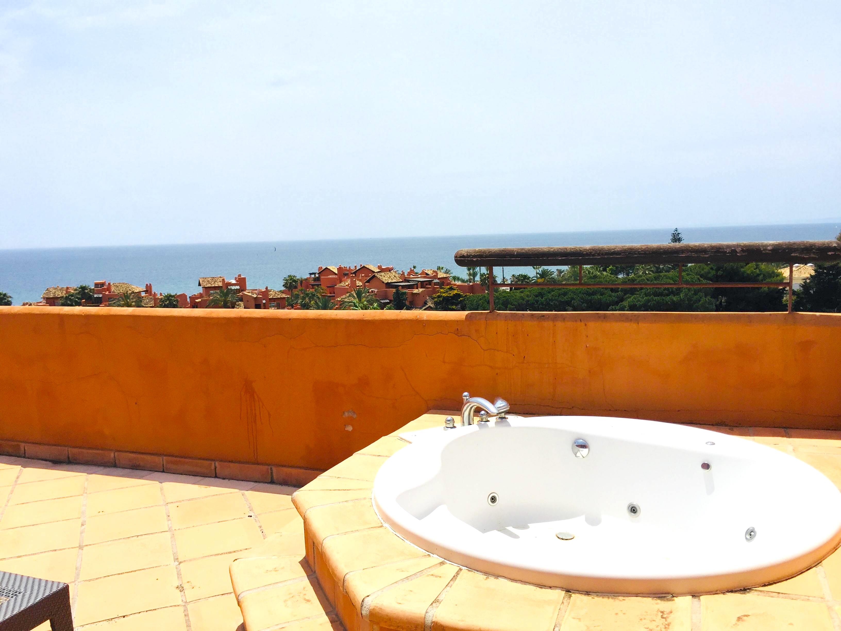 2 Bed, 2 Bath, ApartmentFor Sale, Marbella East, Malaga