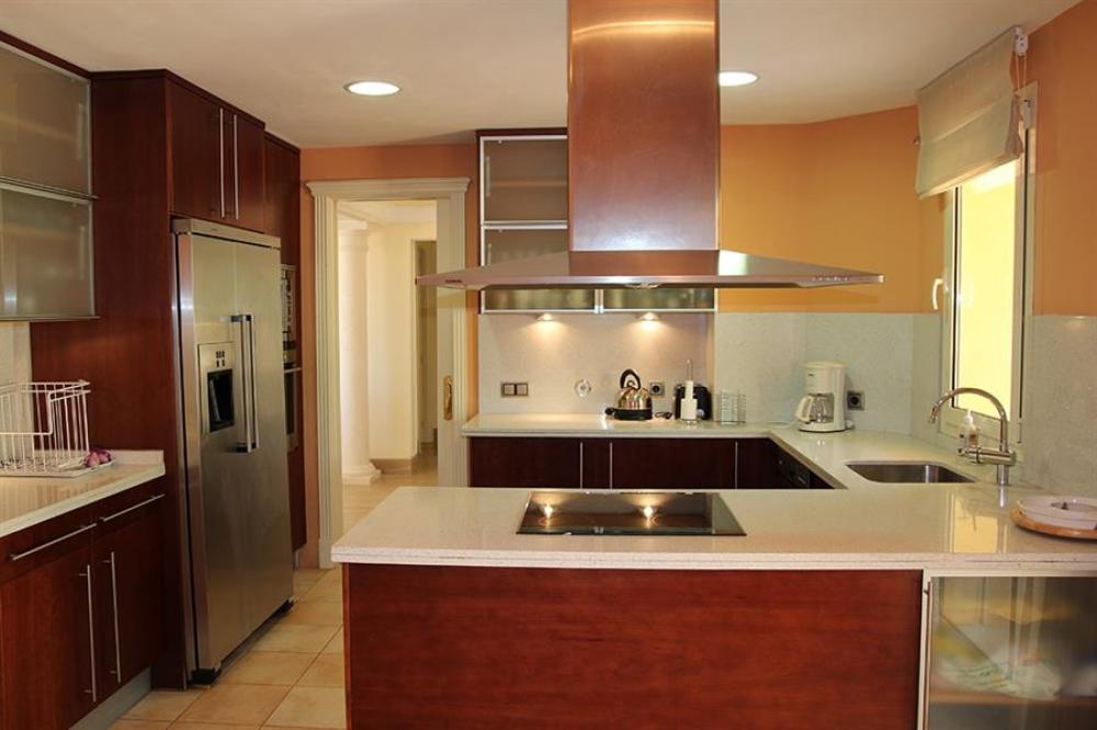 2 Bed, 2 Bath, ApartmentFor Sale, Sierra Blanca, Malaga