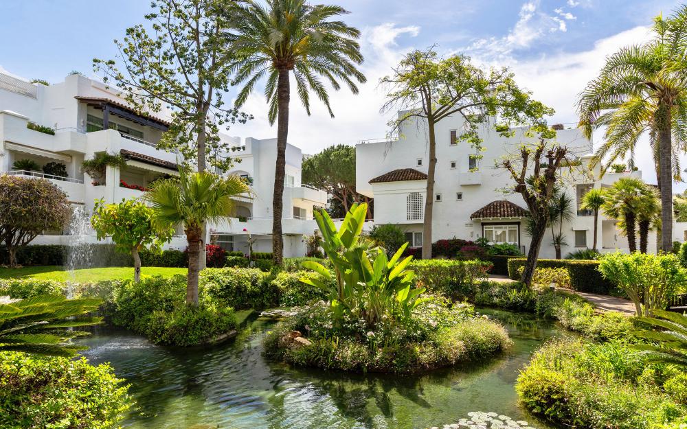 2 Bed, 2 Bath, ApartmentFor Sale, Puerto Banus, Malaga