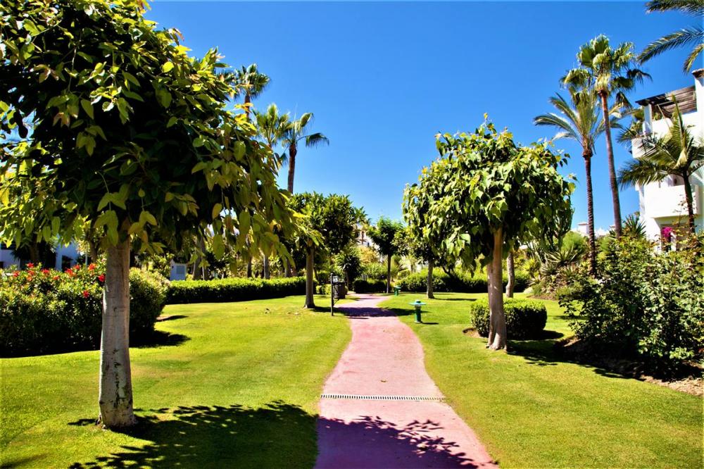 2 Bed, 2 Bath, ApartmentFor Sale, New Golden Mile, Malaga