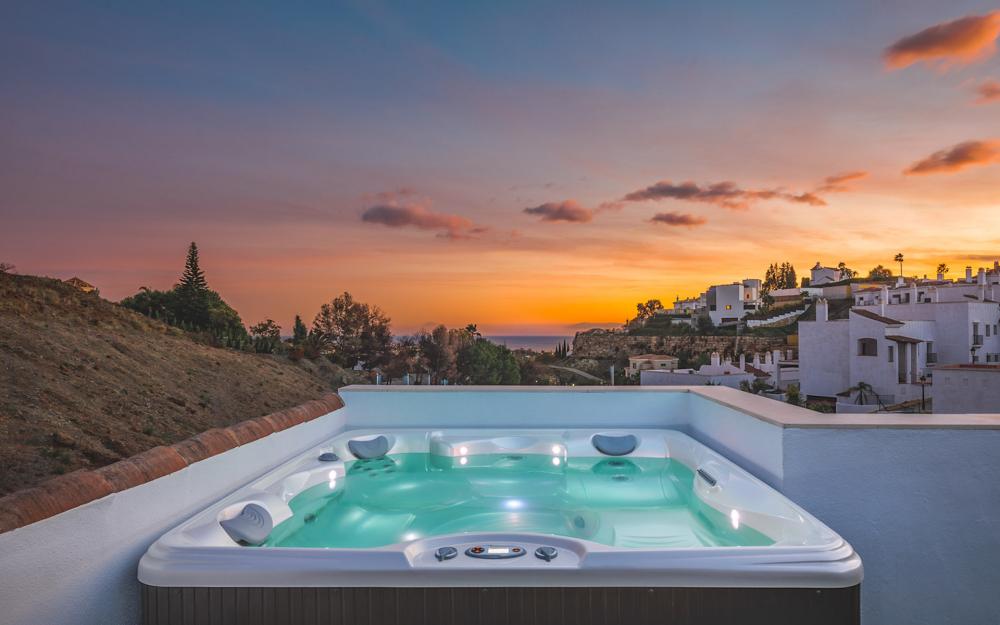 2 Bed, 2 Bath, ApartmentFor Sale, Benahavis, Malaga