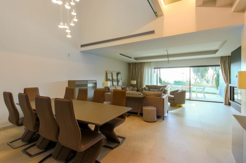 3 Bed, 3 Bath, HouseFor Sale, Estepona, Malaga