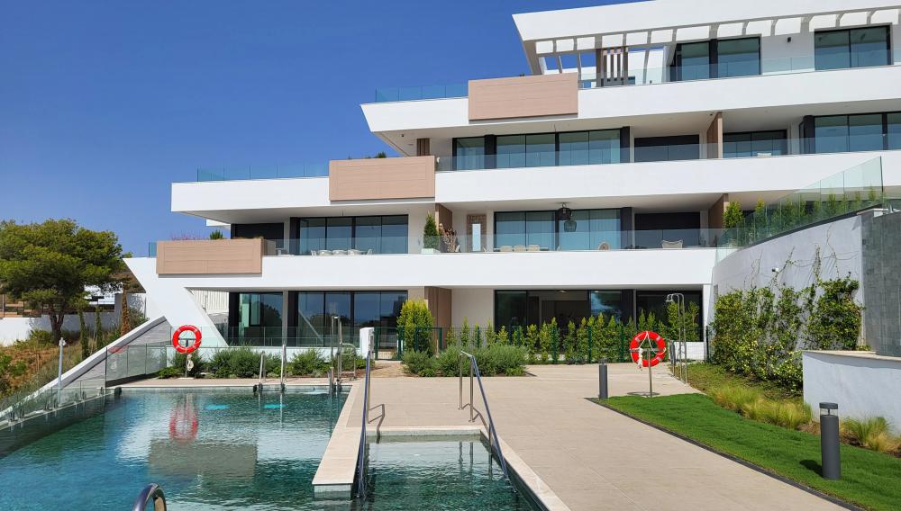 3 Bed, 3 Bath, ApartmentFor Sale, Cabopino, Malaga