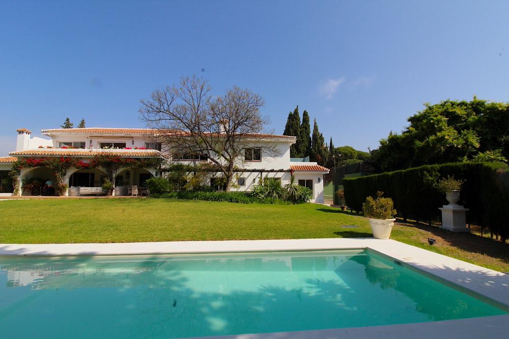 7 Bed, 8 Bath, HouseFor Sale, Calahonda, Malaga