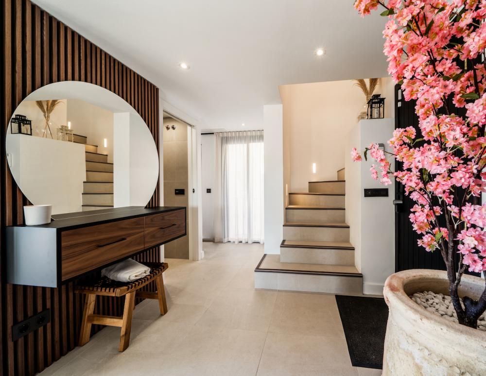 3 Bed, 3 Bath, ApartmentFor Sale, Nueva Andalucia, Malaga