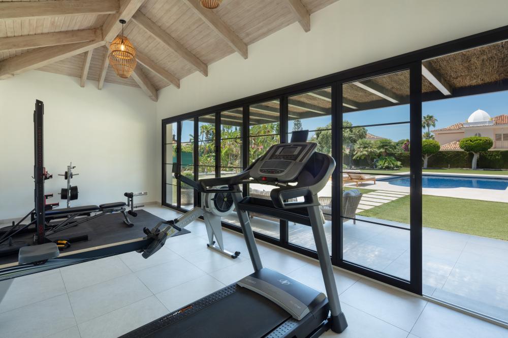 5 Bed, 5 Bath, HouseFor Sale, El Paraiso, Malaga