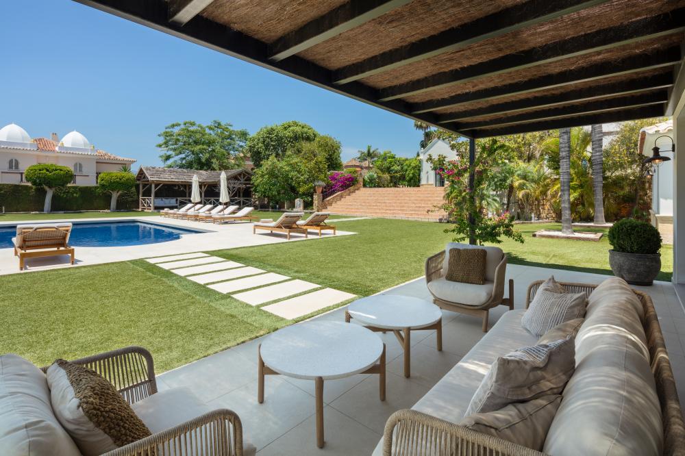 5 Bed, 5 Bath, HouseFor Sale, El Paraiso, Malaga