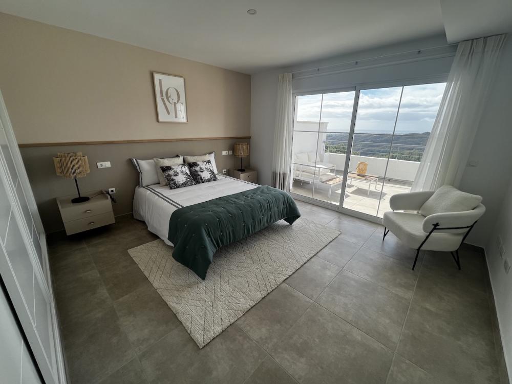 2 Bed, 2 Bath, ApartmentFor Sale, Istán, Malaga