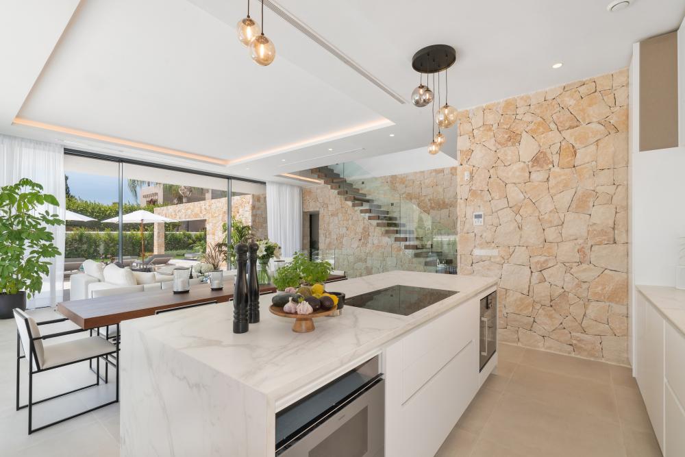 6 Bed, 6 Bath, HouseFor Sale, Marbella, Malaga