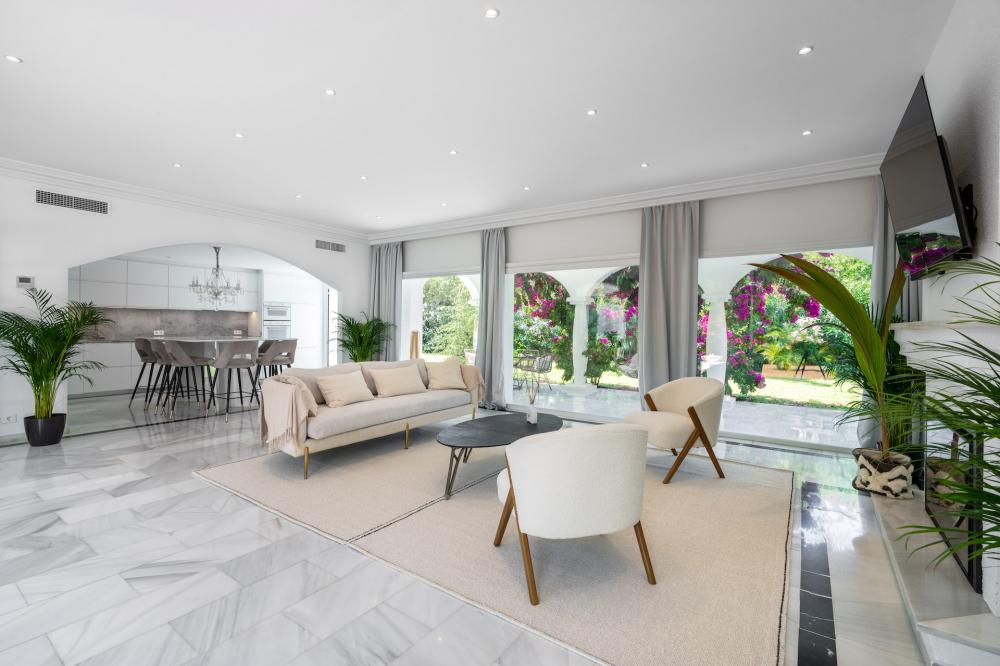 5 Bed, 5 Bath, HouseFor Sale, Alcaucín, Malaga