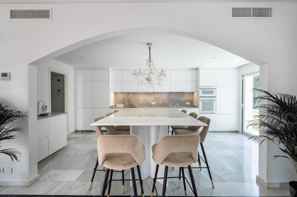 5 Bed, 5 Bath, HouseFor Sale, Alcaucín, Malaga