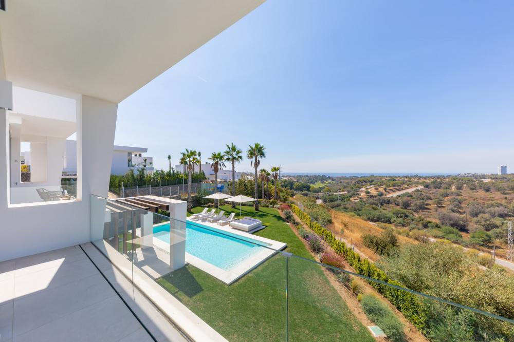 5 Bed, 3 Bath, HouseFor Sale, Marbella East, Malaga