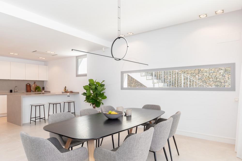 5 Bed, 3 Bath, HouseFor Sale, Marbella East, Malaga