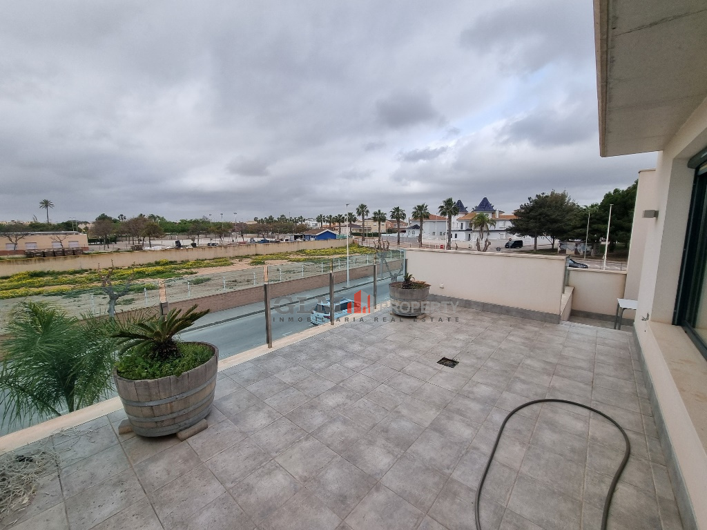 3 Bed, 2 Bath, ApartmentFor Sale, Los Alcazares, Murcia