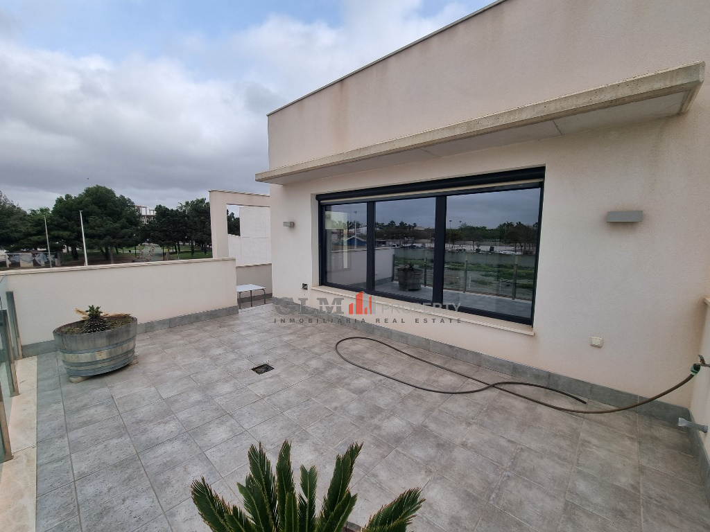 3 Bed, 2 Bath, ApartmentFor Sale, Los Alcazares, Murcia