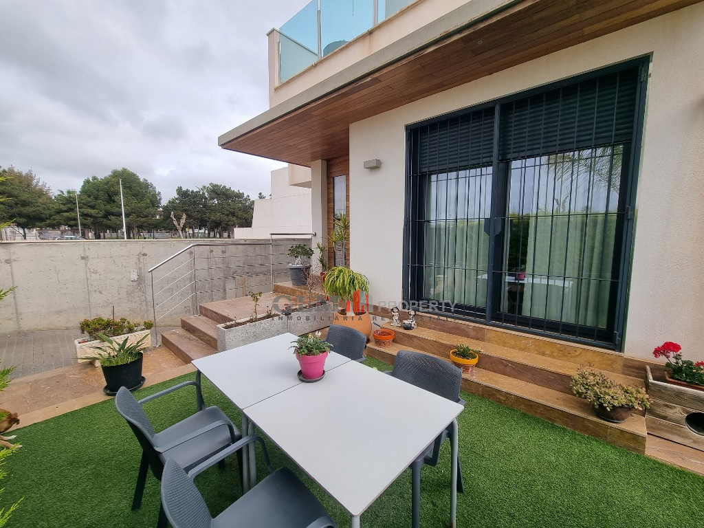 3 Bed, 2 Bath, ApartmentFor Sale, Los Alcazares, Murcia