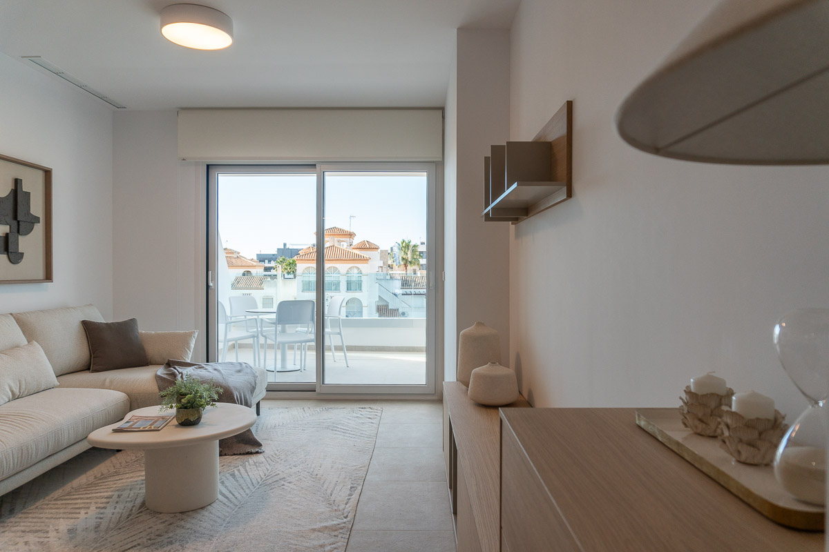 4 Bed, 2 Bath, ApartmentFor Sale, Playa Flamenca, Alicante