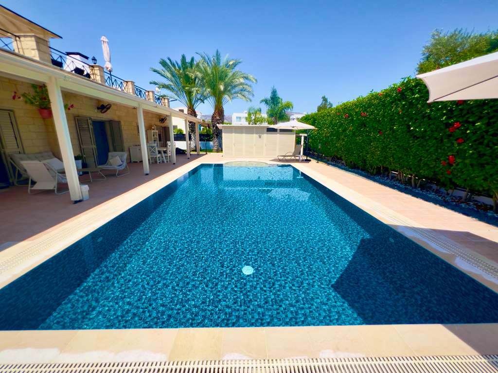 3 Bed, 2 Bath, HouseFor Sale, Paphos, Paphos