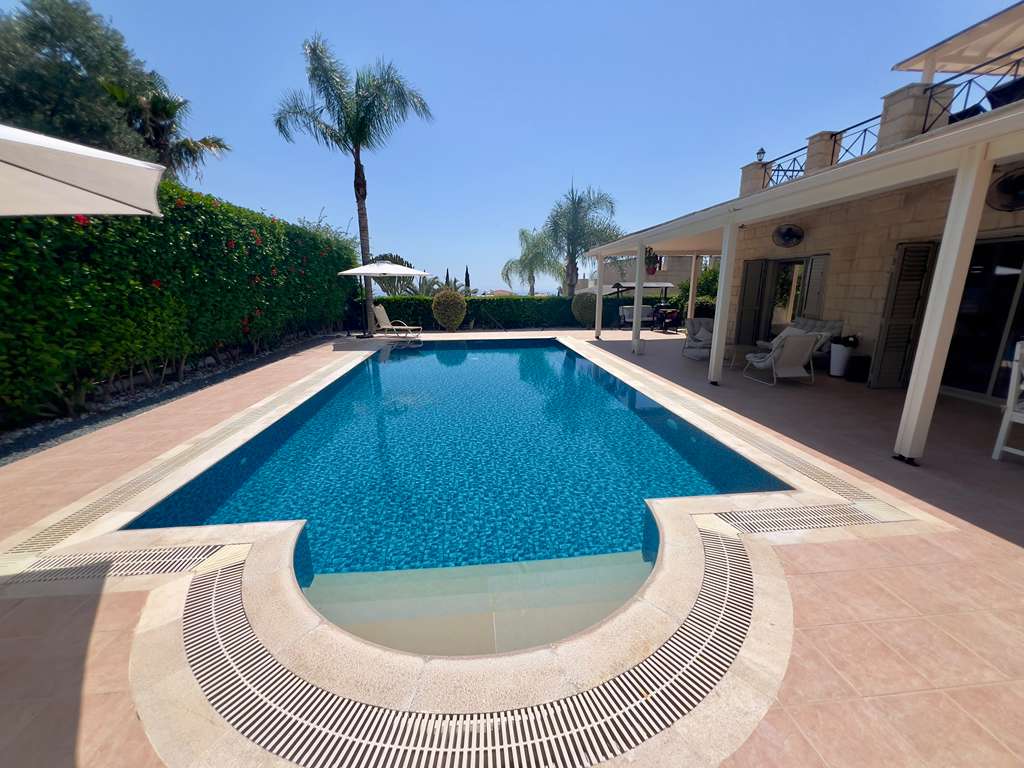 3 Bed, 2 Bath, HouseFor Sale, Paphos, Paphos