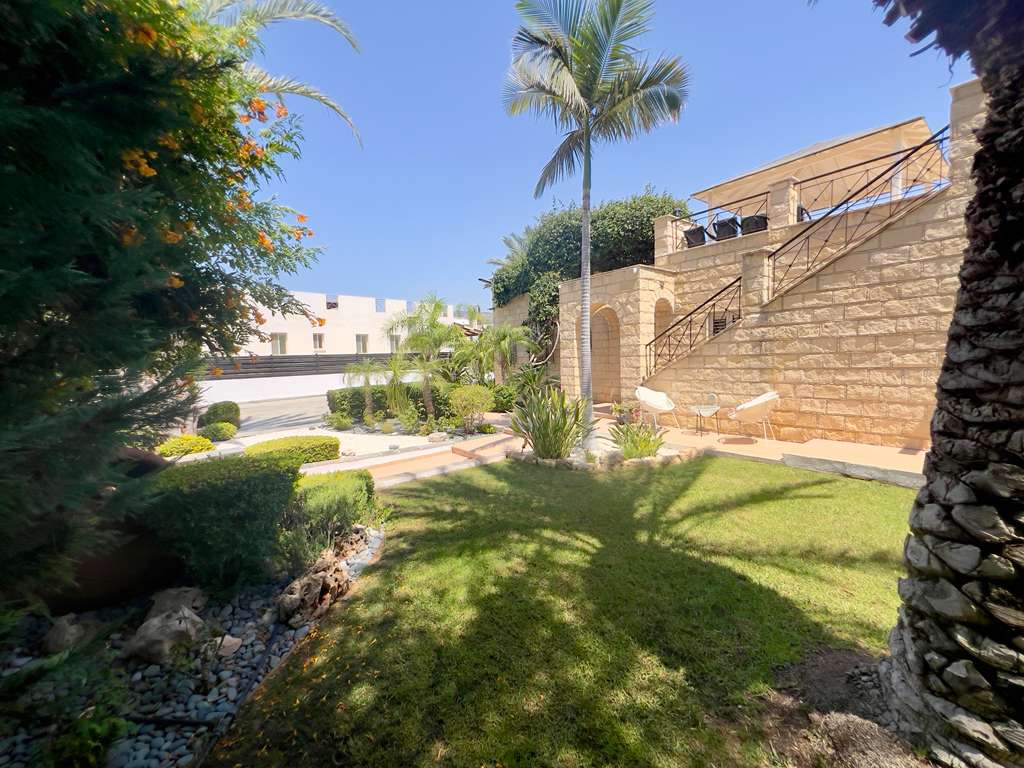 3 Bed, 2 Bath, HouseFor Sale, Paphos, Paphos