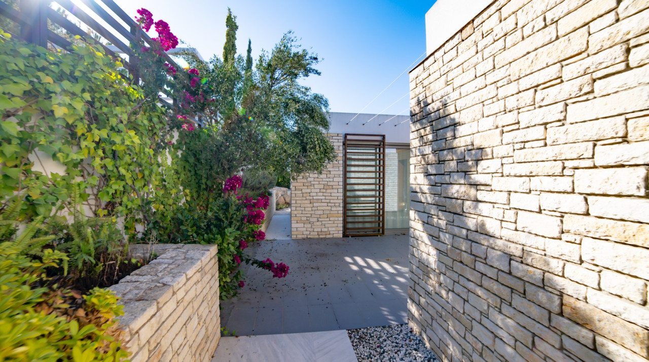 3 Bed, 2 Bath, HouseFor Sale, Tsada, Paphos