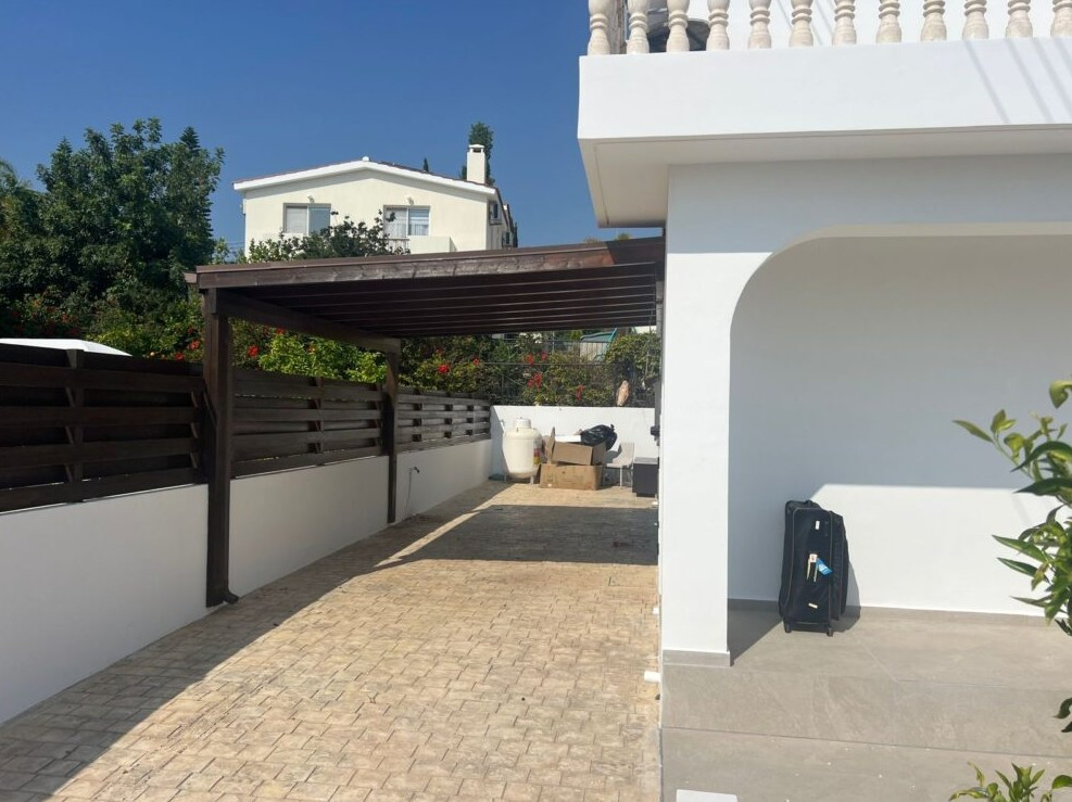 3 Bed, 2 Bath, HouseFor Sale, Tala, Paphos