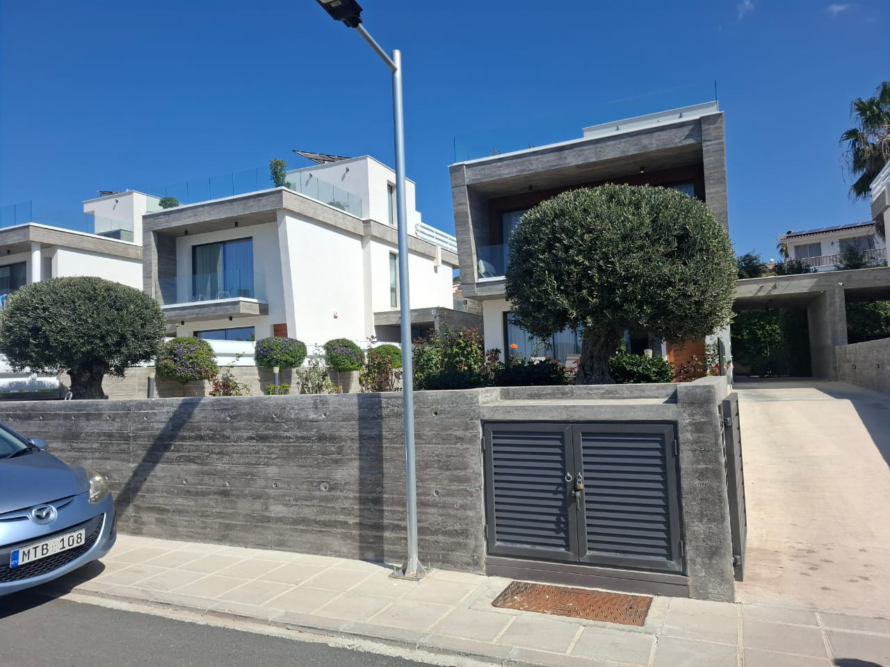 4 Bed, 2 Bath, HouseFor Sale, Chlorakas, Paphos