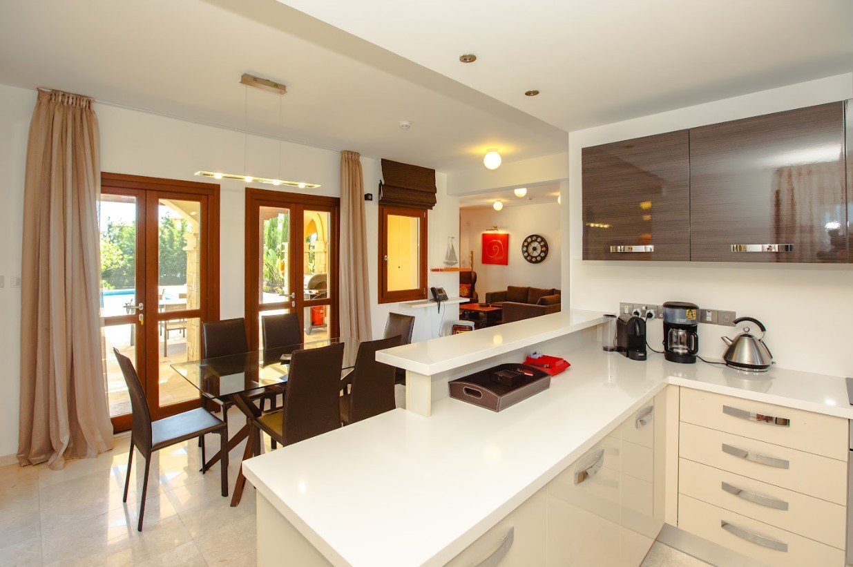 3 Bed, 2 Bath, HouseFor Sale, Aphrodite Hills, Paphos