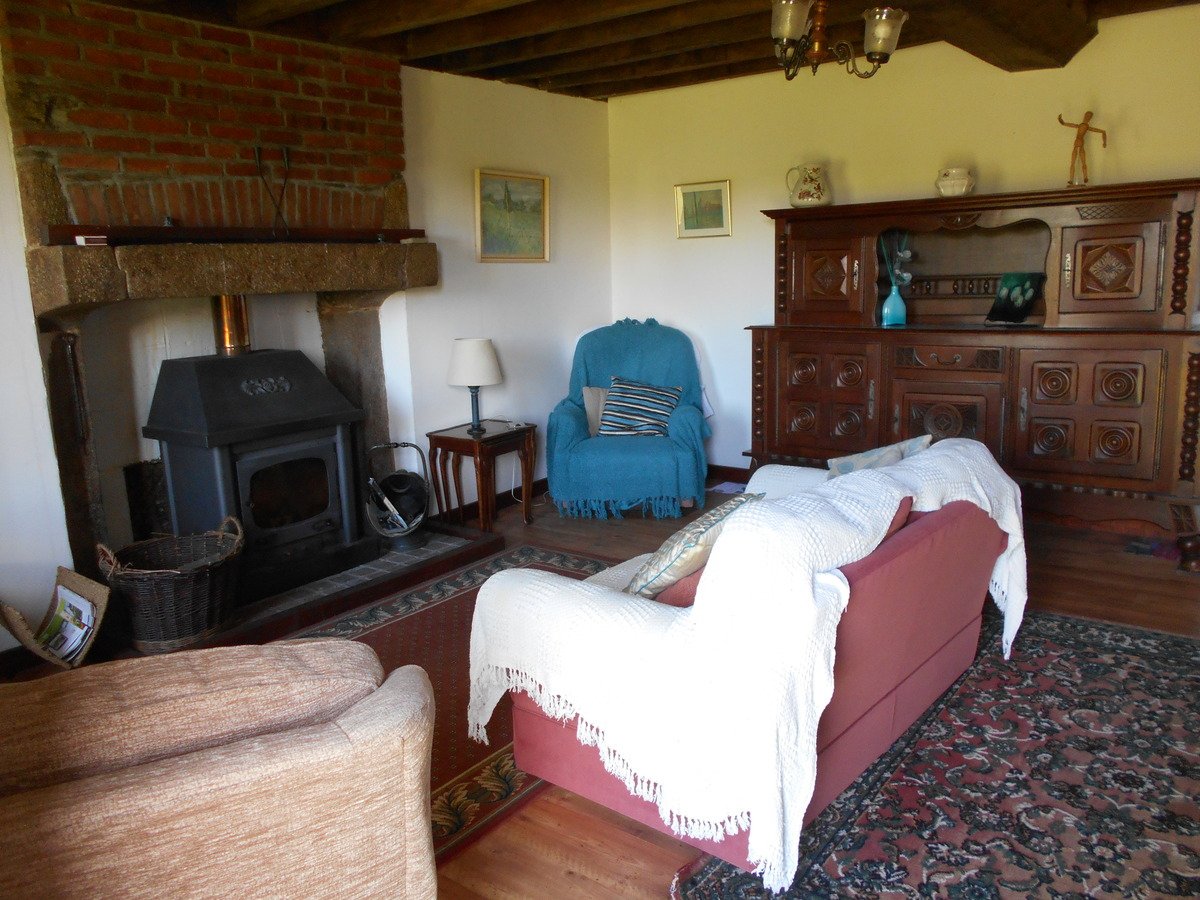 5 Bed, 3 Bath, HouseFor Sale, Courcité, Mayenne, 53700