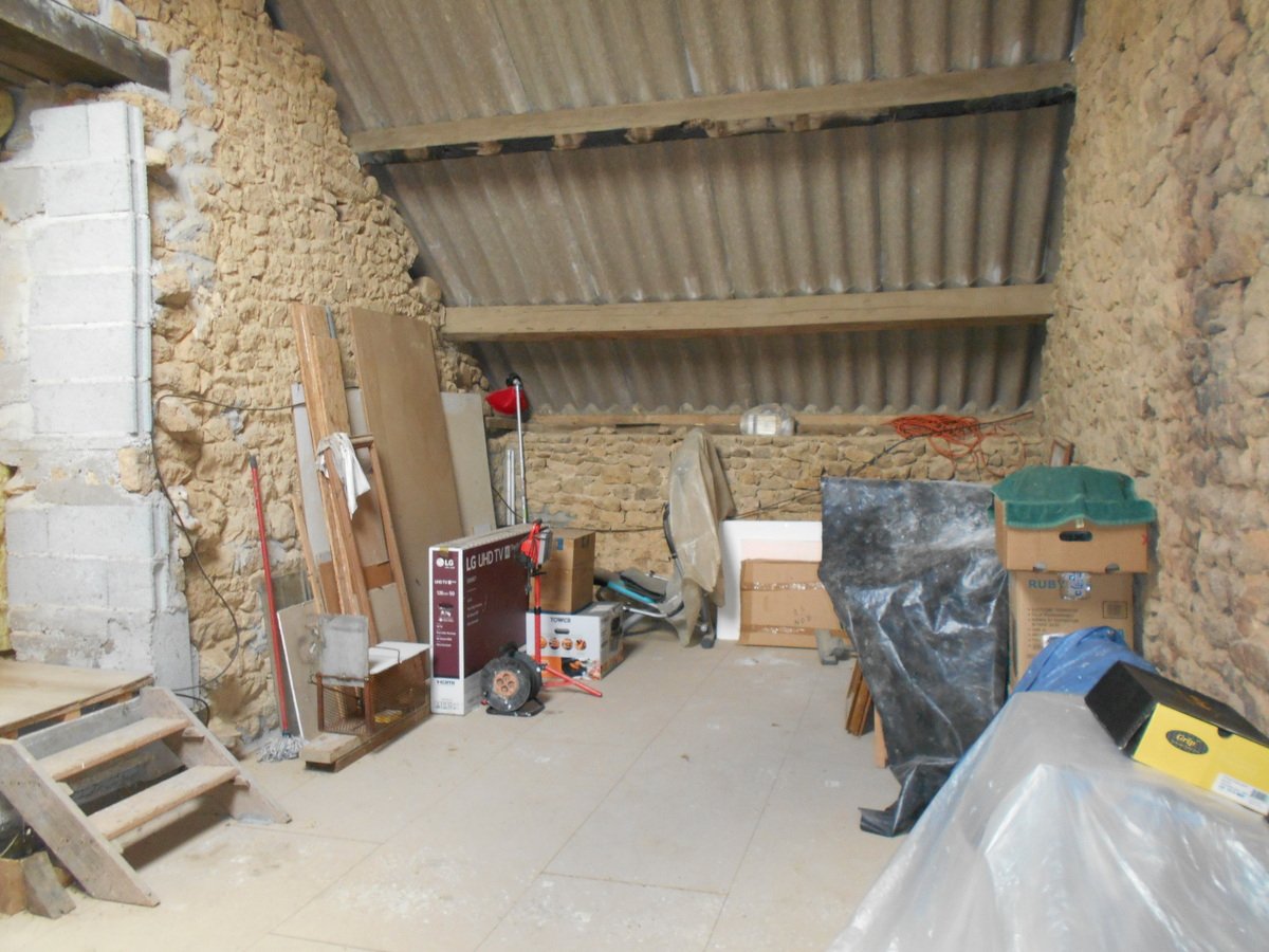 3 Bed, 2 Bath, HouseFor Sale, Lignieres Orgeres, Pays-de-la-Loire, 53140