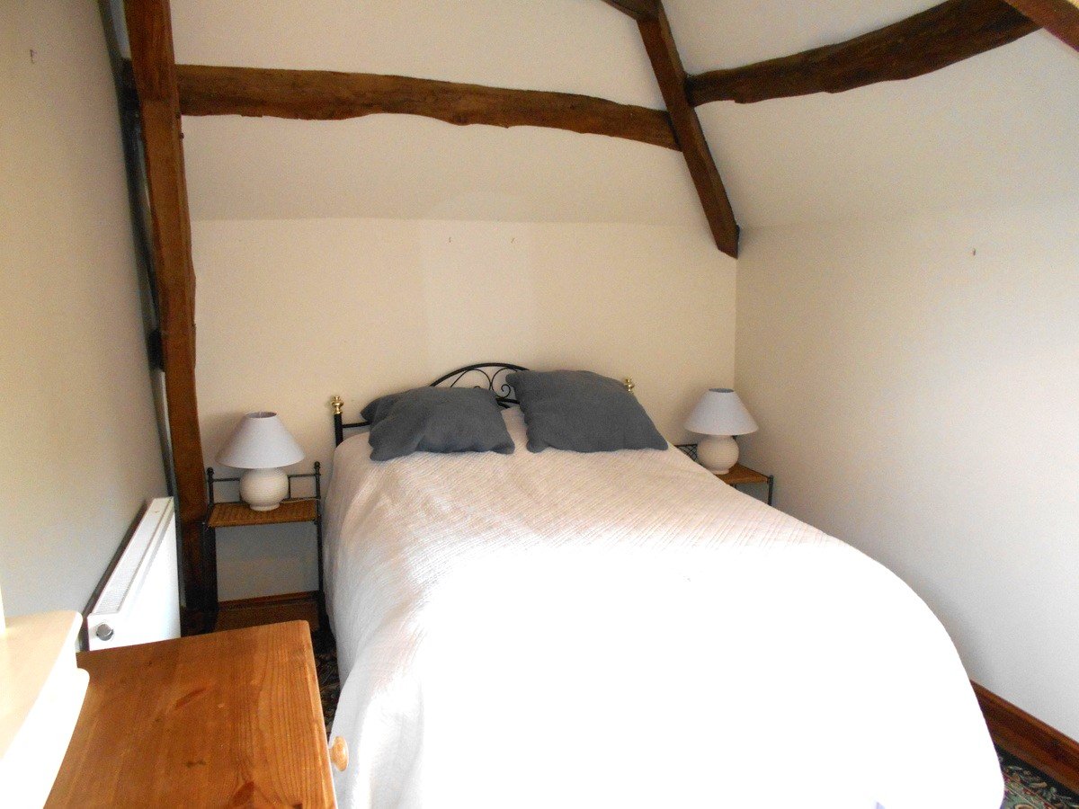 3 Bed, 2 Bath, HouseFor Sale, Saint-Aignan-de-Couptrain, Pays-de-la-Loire, 53250