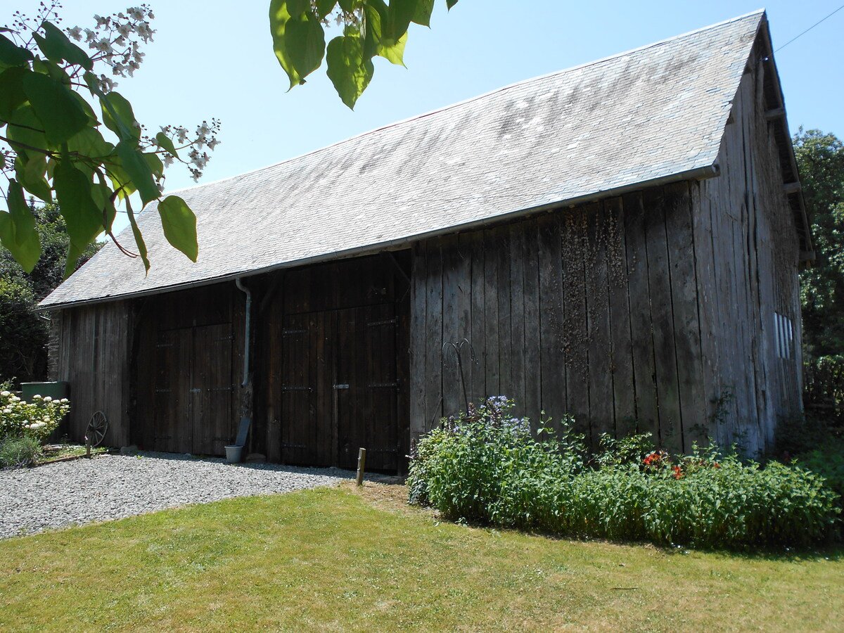 3 Bed, 2 Bath, HouseFor Sale, Saint-Aignan-de-Couptrain, Pays-de-la-Loire, 53250