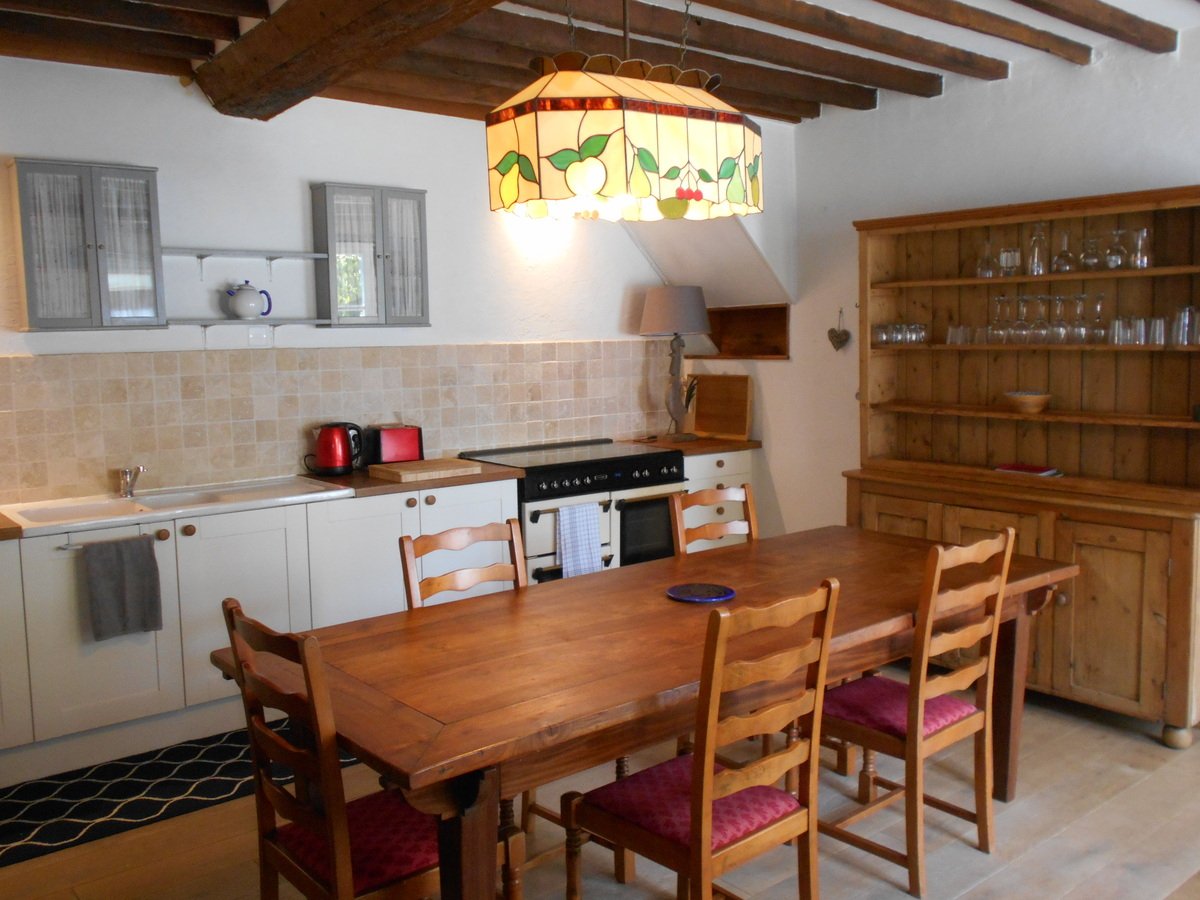 3 Bed, 2 Bath, HouseFor Sale, Saint-Aignan-de-Couptrain, Pays-de-la-Loire, 53250