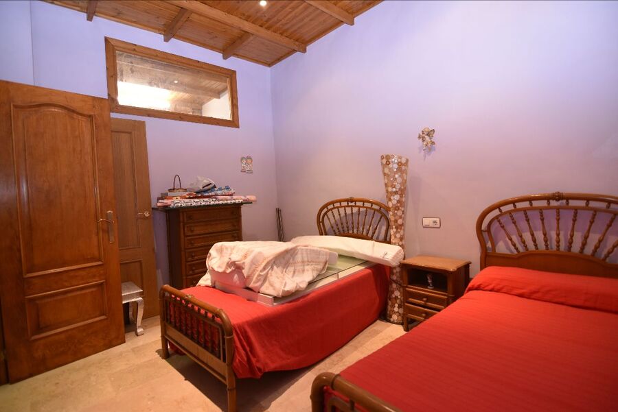 7 Bed, 4 Bath, HouseFor Sale, Elche, Alicante