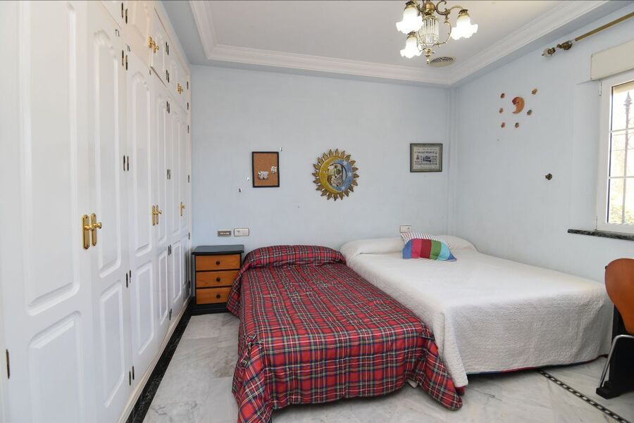 7 Bed, 4 Bath, HouseFor Sale, Elche, Alicante