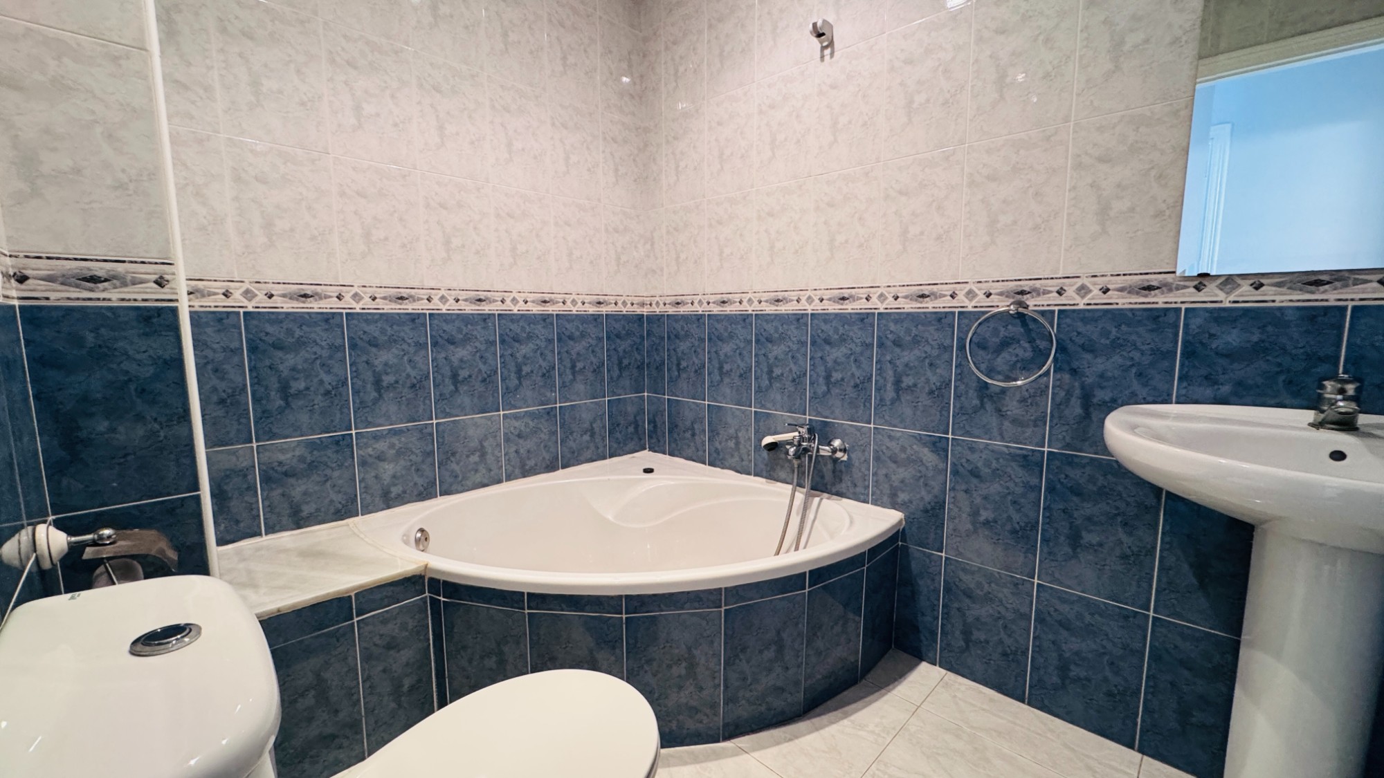 3 Bed, 2 Bath, ApartmentFor Sale, Los Montesinos, Alicante