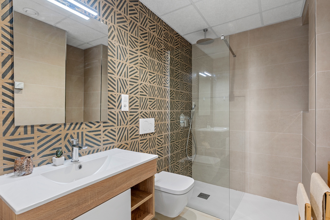 3 Bed, 2 Bath, ApartmentFor Sale, Orihuela Costa, Alicante