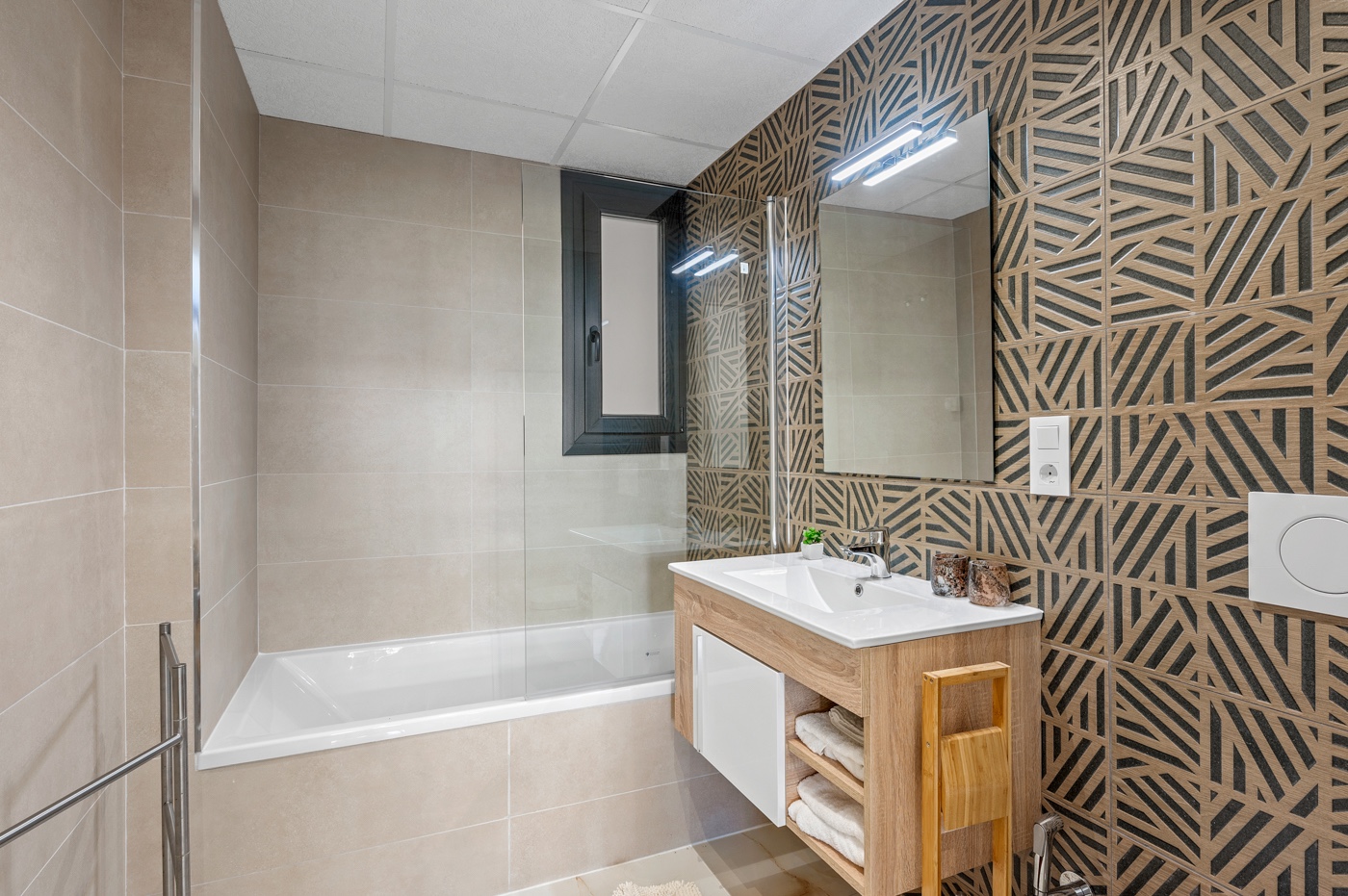 3 Bed, 2 Bath, ApartmentFor Sale, Orihuela Costa, Alicante