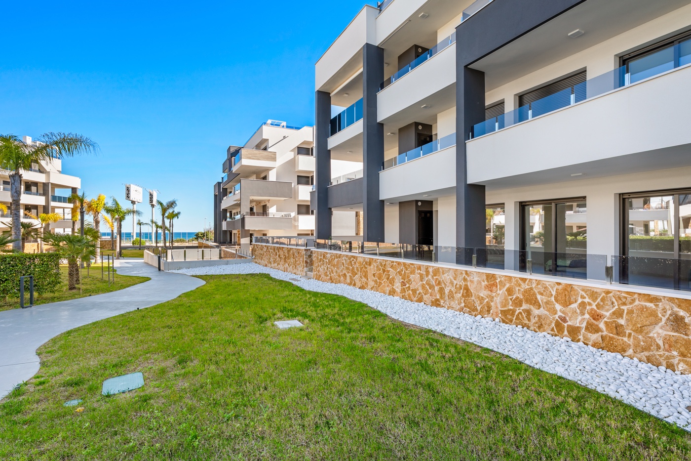 3 Bed, 2 Bath, ApartmentFor Sale, Orihuela Costa, Alicante