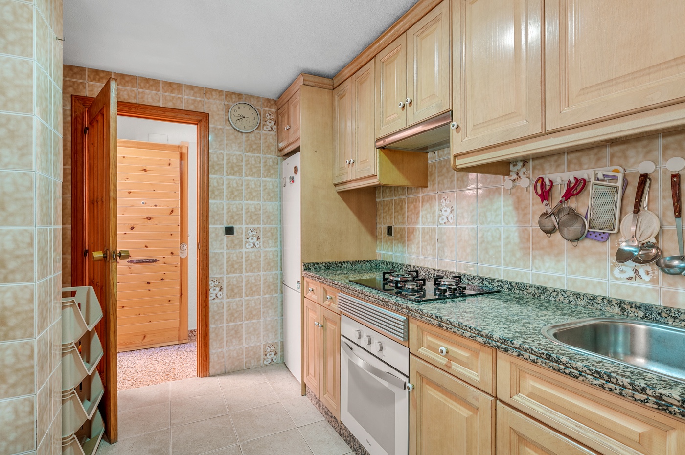 3 Bed, 1 Bath, ApartmentFor Sale, Arenales del Sol, Alicante