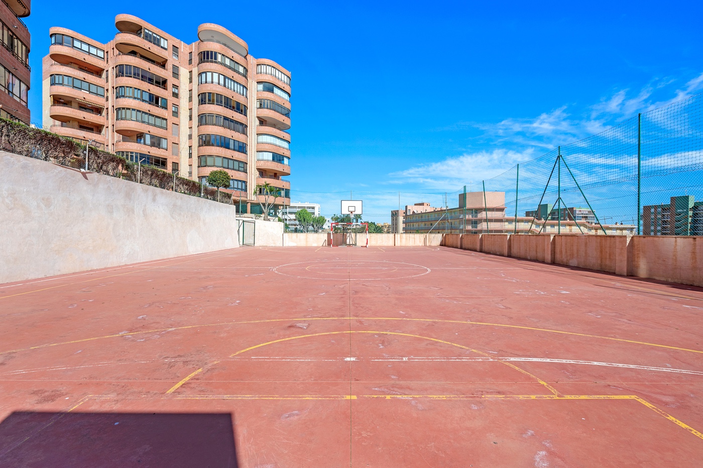 3 Bed, 1 Bath, ApartmentFor Sale, Arenales del Sol, Alicante