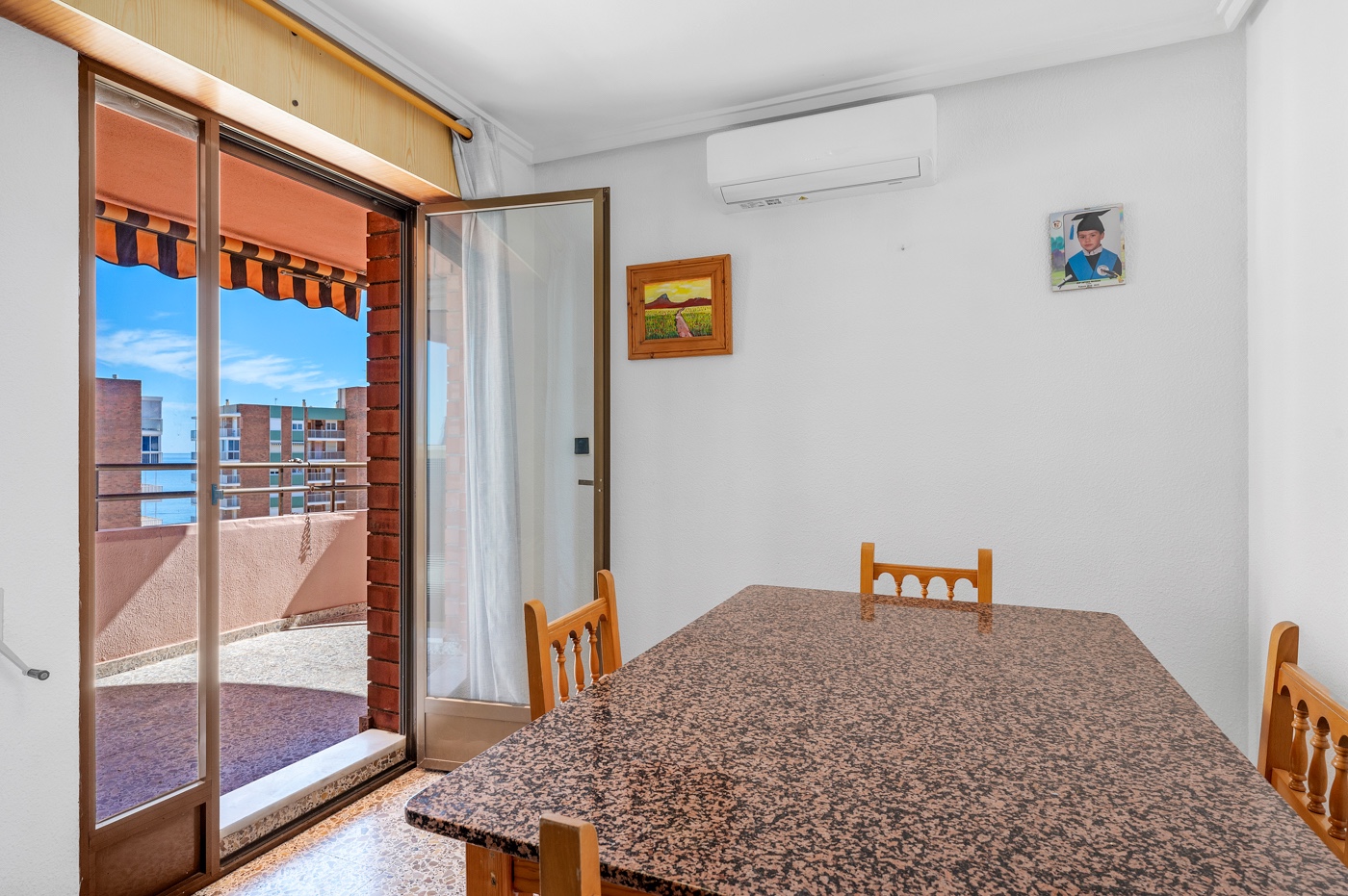 3 Bed, 1 Bath, ApartmentFor Sale, Arenales del Sol, Alicante