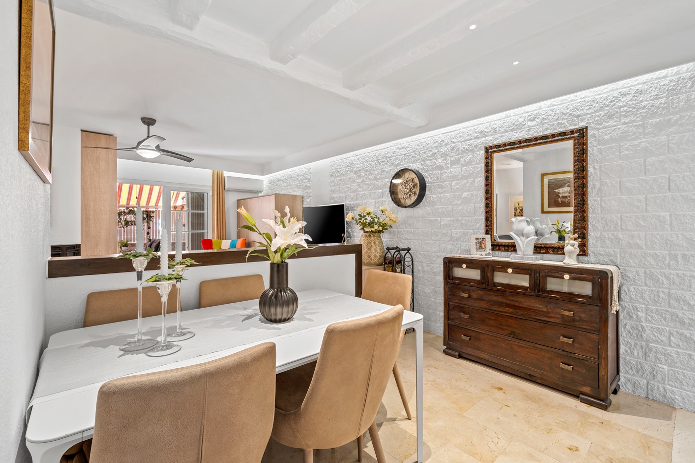 3 Bed, 2 Bath, ApartmentFor Sale, Torrevieja, Alicante