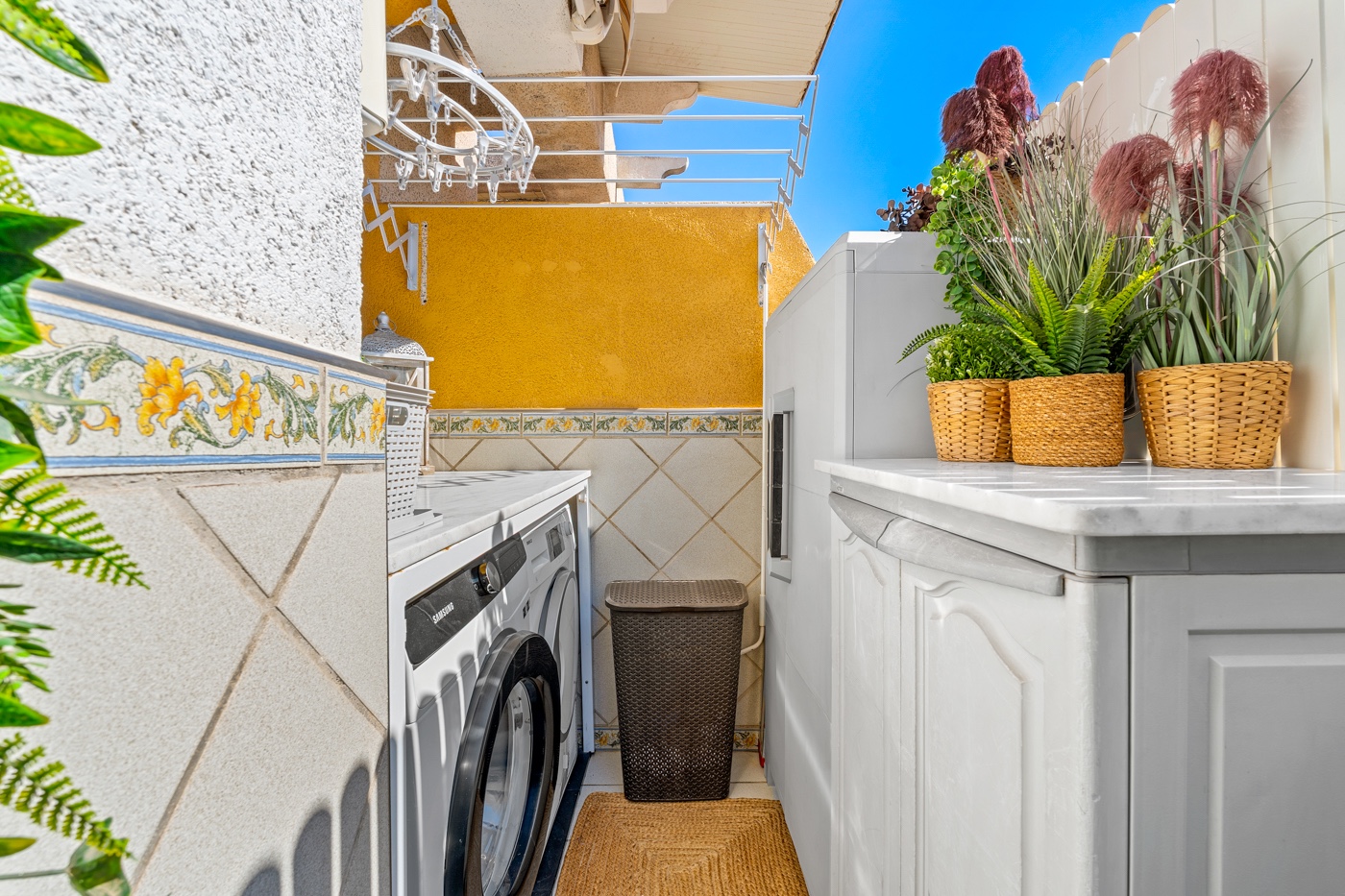 3 Bed, 2 Bath, ApartmentFor Sale, Torrevieja, Alicante